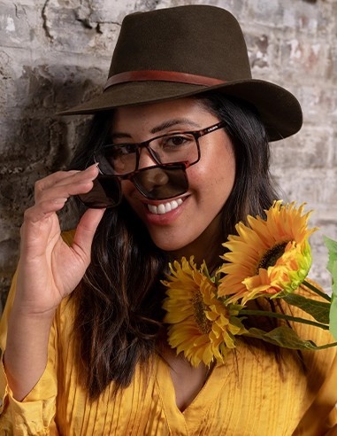 CHARRO® Reading Glasses with Magnetic Clip-On Sunglasses