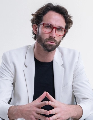 521 - Glasses To Read 521 - Glasses To Read